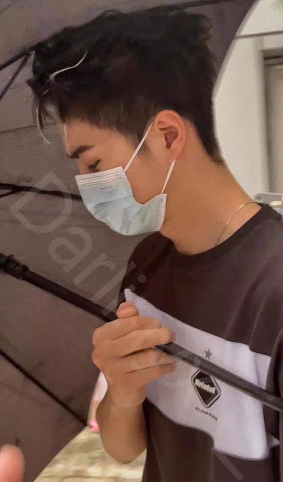 Sự thật đằng sau mái tóc trắng của Vương Nhất Bác khi ghi hình Street Dance Of China 4 Ảnh 9