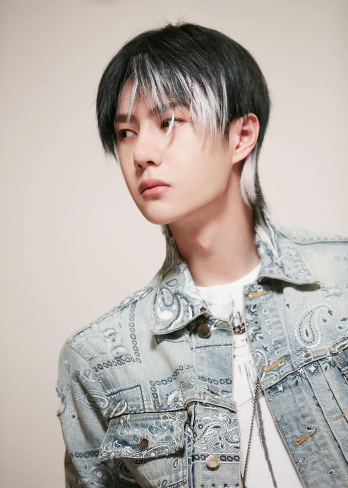 Sự thật đằng sau mái tóc trắng của Vương Nhất Bác khi ghi hình Street Dance Of China 4 Ảnh 4