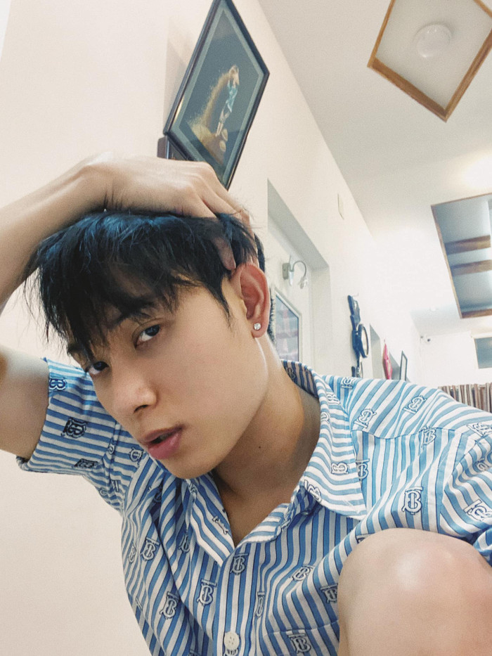 Gây ồn ào bị bảo vệ nhắc nhở khiến chị gái phải kí biên bản, Trúc Nhân lại 'nhận tội với đất trời' Ảnh 7