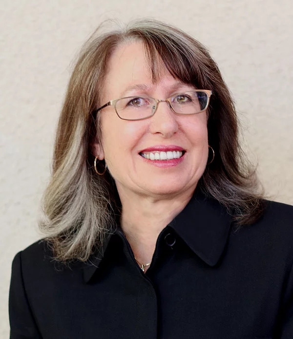 Bà Jodi - người bảo hộ cá nhân cho Britney trong 2 năm qua.