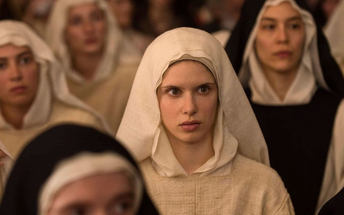 Review 'Benedetta' - bộ phim 'nặng kí' tranh giải Cành cọ Vàng tại liên hoan phim Cannes 2021 Ảnh 2