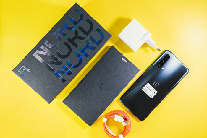 Mở hộp OnePlus Nord CE 5G: Smartphone giá mềm với kết nối 5G, sạc nhanh 30W Ảnh 1