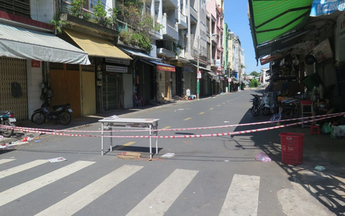 TP HCM: Tìm người tiếp xúc với vợ chồng bán rau ở quận 5 Ảnh 2