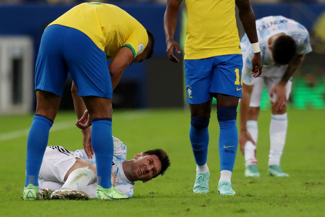 Messi bị chăm sóc kỹ trong trận chung kết Copa America 2021.