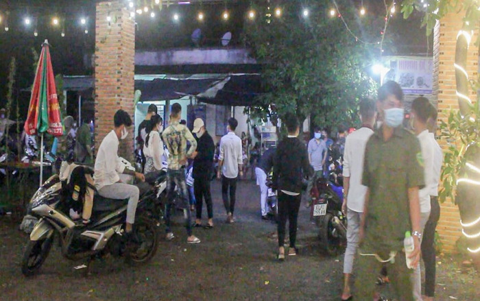 53 thanh thiếu niên ở Bình Phước tụ tập tổ chức tiệc sinh nhật giữa dịch Covid-19 Ảnh 2