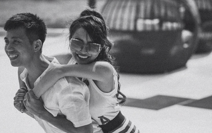 Đại gia Minh Nhựa viết tâm thư ngôn tình tặng vợ: 'Vẫn ngây thơ, vẫn nhõng nhẽo, vẫn đáng yêu' Ảnh 2