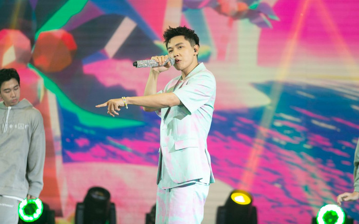 Erik - JSol nhận 'mưa' lời khen từ dân mạng, Orange - Lona để lại tiếc nuối Ảnh 2