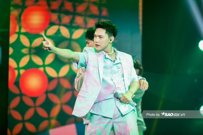 Erik - JSol nhận 'mưa' lời khen từ dân mạng, Orange - Lona để lại tiếc nuối Ảnh 4