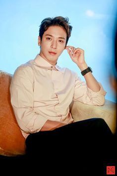 7 idol K- Pop cơ bắp đẹp nhất: Hai thành viên của BTS hay Taecyeon cũng phải chịu thua anh chàng này! Ảnh 12