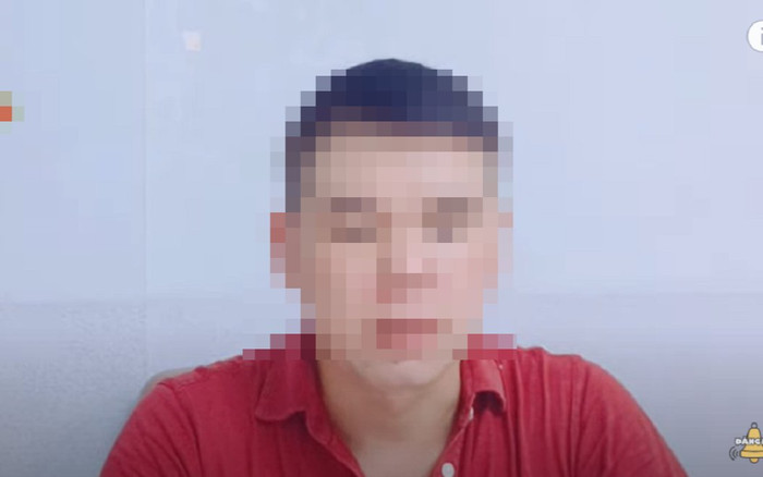 YouTuber sỉ nhục 'bụi đời, người sơn móng chân' khi phát cơm lên tiếng xin lỗi, cúi đầu mong được tha thứ Ảnh 2