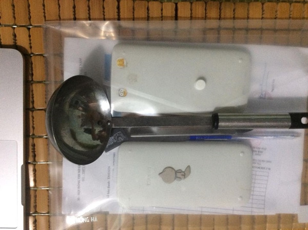 Dường như thìa, muôi đã trở thành vật may mắn của các sĩ tử