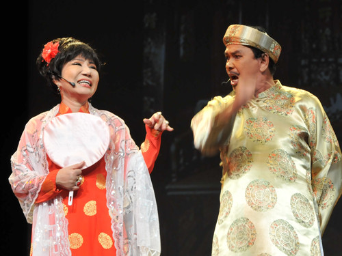 NSƯT Thanh Kim Huệ - Thanh Điền.