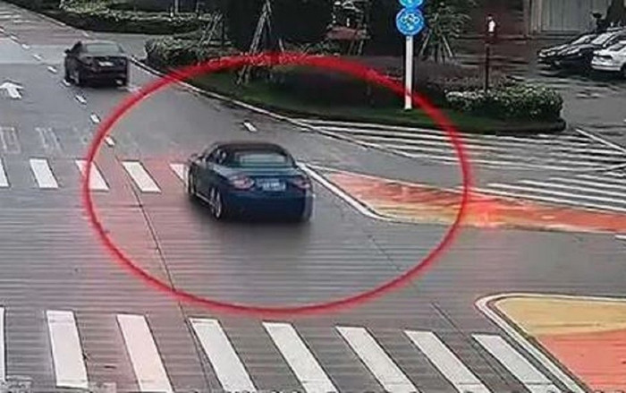 Tức tối vì bị 'cắm sừng', cô gái thuê xe bạn trai cũ để trả thù, pha xử lý cồng kềnh gây bão mạng xã hội Ảnh 2