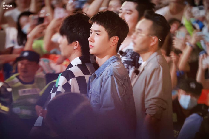 Hình ảnh Vương Nhất Bác tại buổi ghi hình.