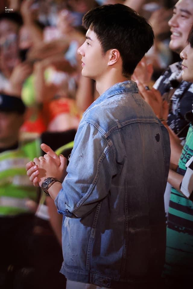 Nguồn: Vương Nhất Bác 王一博 - Uniq's Wang Yibo 1st Vietnamese Fanpage.