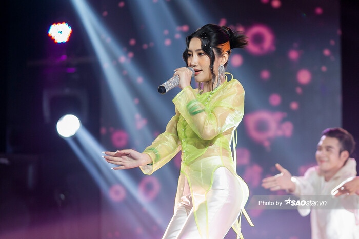 Orange ngày càng biến hóa đa dạng hơn khi kết hợp với Monotape