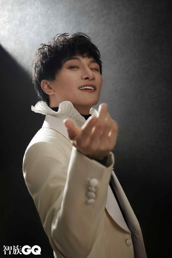 Vương Nhất Bác và Trương Triết Hạn 'dưới cơ' nhân vật này trên BXH bài hát hay nửa đầu năm 2021 Ảnh 9