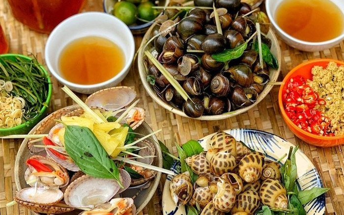 Dù hạ hay đông, vẫn 'thầm thương trộm nhớ' bát ốc luộc vỉa hè Hà Nội Ảnh 2