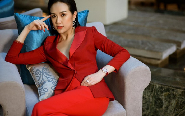 Hương Baby khoe vẻ cá tính ấn tượng khi diện đồ menswear Ảnh 2