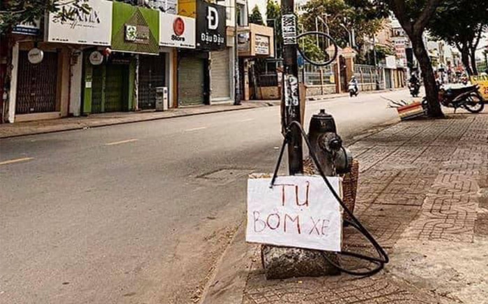 'Tự bơm xe': Góc nhỏ đáng yêu giữa lòng Sài Gòn Ảnh 2