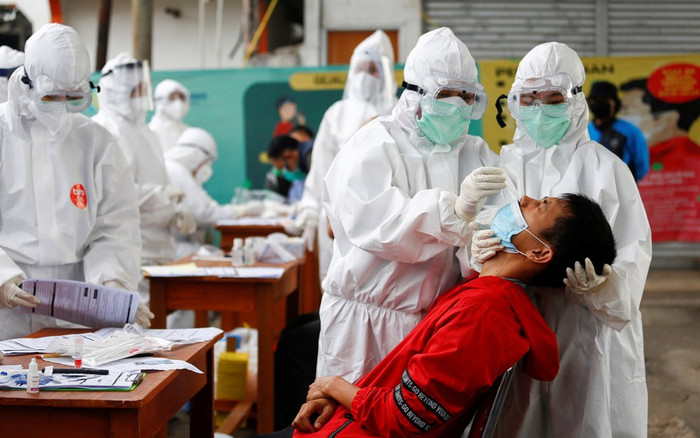 Gần một nửa dân số thủ đô Indonesia có thể đã mắc Covid-19 Ảnh 2