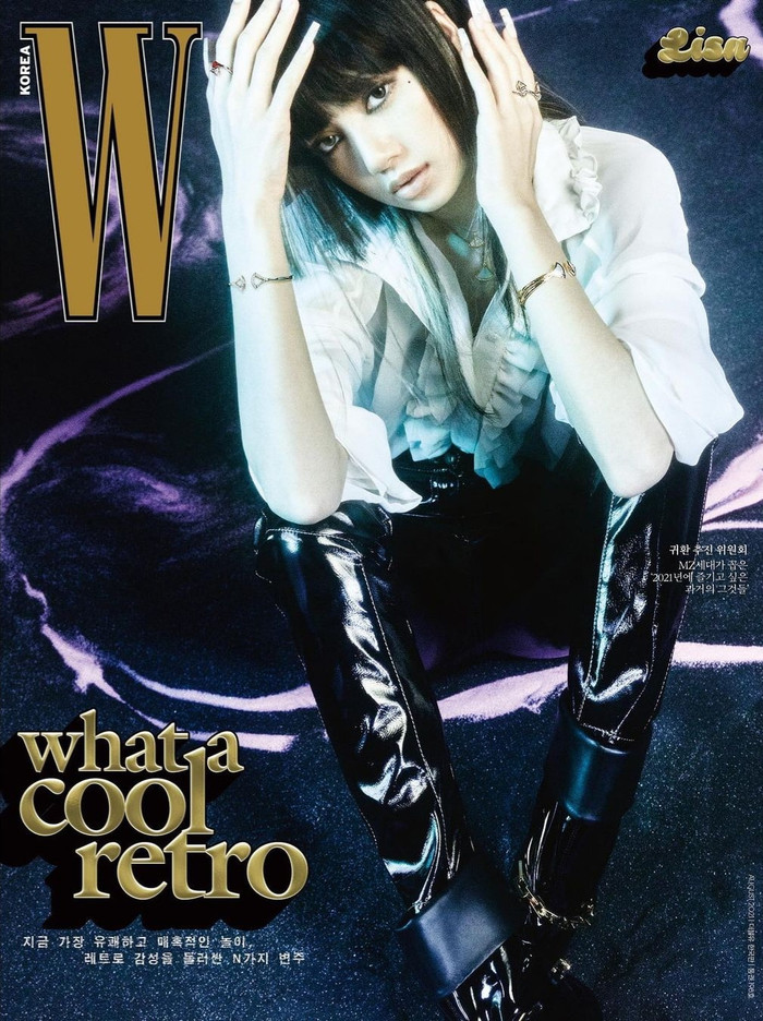 Mỹ nhân xứ Thái tiếp tục được thương hiệu trang sức đẩy bìa khi xuất hiện trên W Korea. Sự quyến rũ đầy quyền lực của quý cô Lalisa Manoban được lột tả trong loạt ảnh