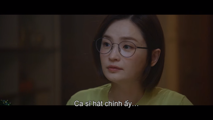 Đãi cua tuyết để hối lộ xin được hát chính