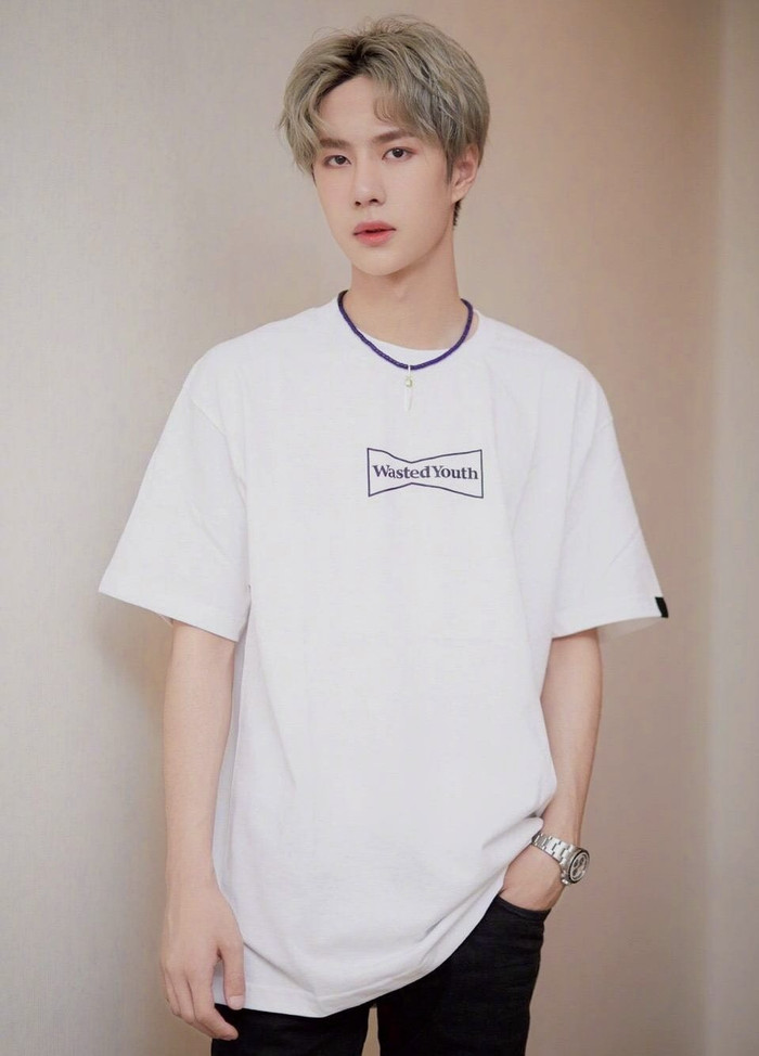 Vương Nhất Bác bị fan cuồng gắn thiết bị theo dõi, công ty lập tức có động thái xử lý Ảnh 9