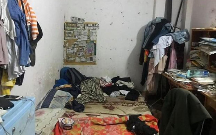 Đăng bài nhượng phòng trọ giá rẻ, nam sinh bất ngờ bị 'ném đá' vì căn phòng bẩn đến kinh hoàng Ảnh 2