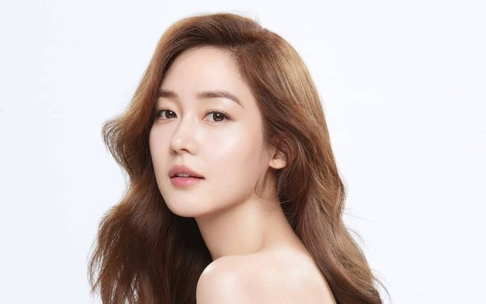 Idol đời đầu Sung Yuri thông báo mang song thai Ảnh 2