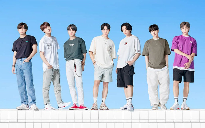 Butter bán được gần 2 triệu bản trong tuần đầu tiên, ấy vậy BTS vẫn bị chê là 'kém' Ảnh 2