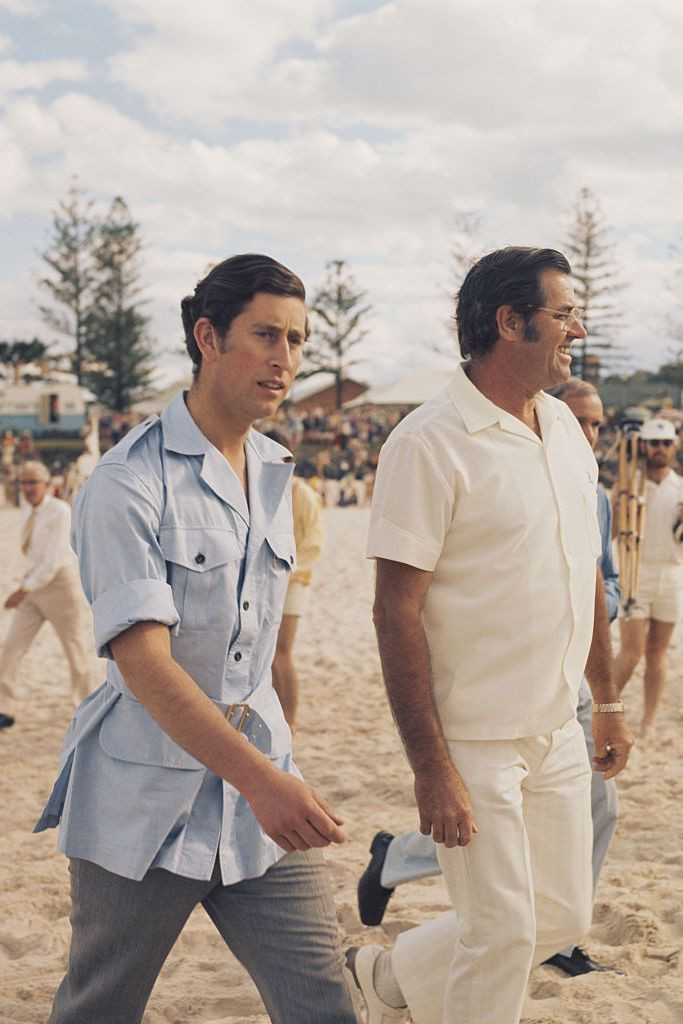 Thái tử Charles chứng minh mình cũng là một biểu tượng thời trang khi xuất hiện tại bãi biển Australia.