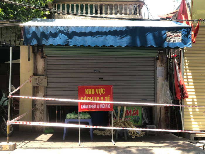 Nhân viên bán Vietlott tại 58 Lĩnh Nam được xác định dương tính với SARS-CoV-2.