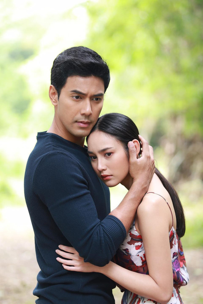 Now Tisanart được nhà sản xuất 'chọn mặt gửi vàng' bởi cô đã vượt lên nhiều ứng cử viên sáng giá khác để có được vai chính này