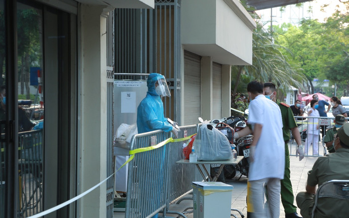 Hà Nội: Ghi nhận 18 ca dương tính với SARS-CoV-2 liên quan nhiều chùm ca bệnh tại 7 quận huyện Ảnh 2