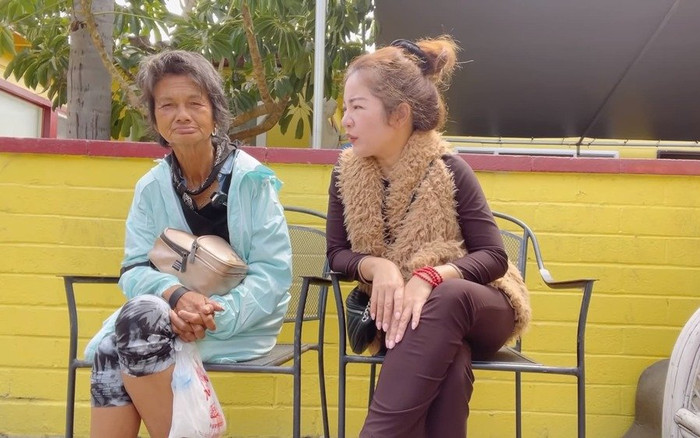 Em họ Kim Ngân: 'Thúy Nga đem chị ấy ra giễu cợt như một kẻ điên, lợi dụng quay YouTube để kiếm tiền' Ảnh 2