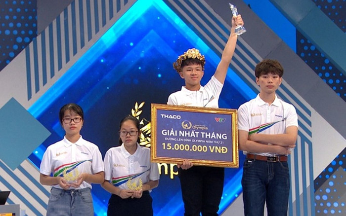 Nam sinh Quảng Ngãi lội ngược dòng ngoạn mục, từ vị trí thấp nhất vươn lên giành vòng nguyệt quế Olympia Ảnh 2