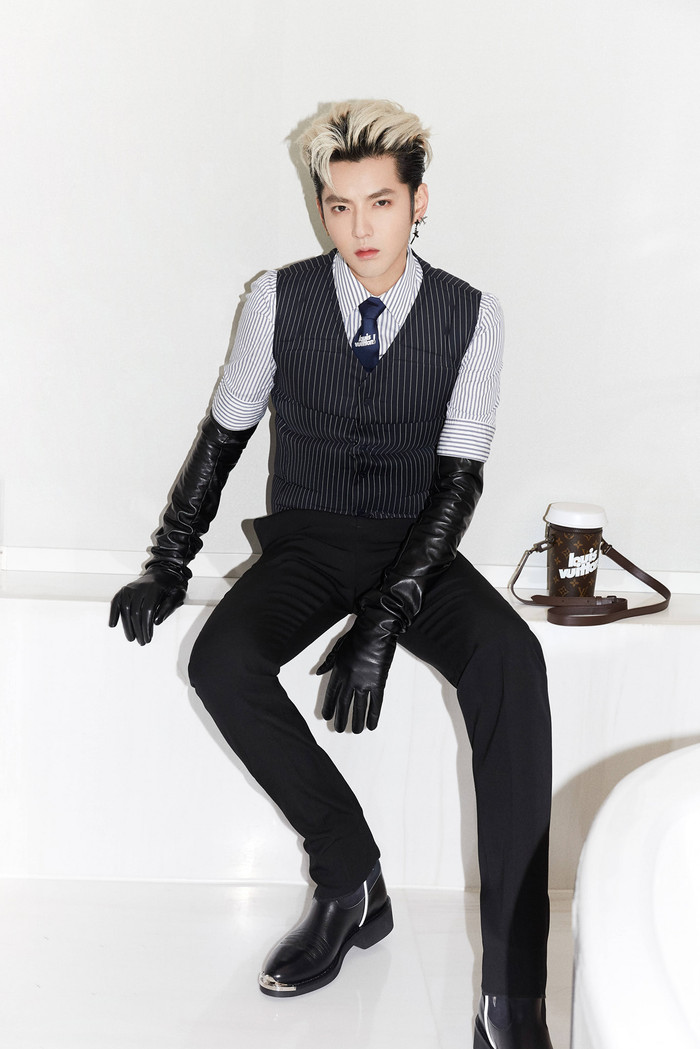 Trước 'phốt' nhân cách to đùng khó bề chối cãi, fandom tuyên bố bảo vệ Ngô Diệc Phàm tới cùng Ảnh 7