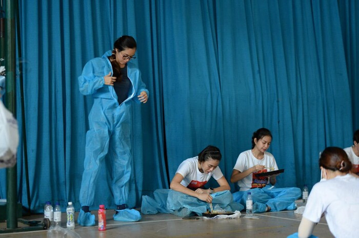 Những buổi ăn vội của sao Việt...