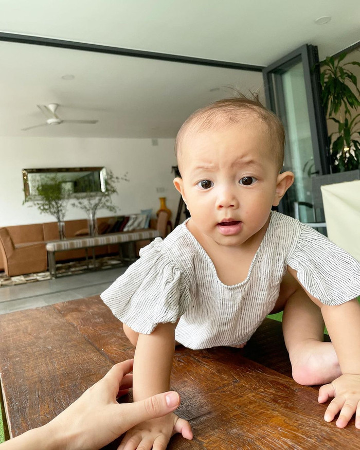 Mong rằng, với những lời khuyên, góp ý từ mọi người, Hồ Ngọc Hà có thể sớm tìm ra phương pháp hiệu quả giúp tiểu công chúa Lisa được phát triển toàn diện.