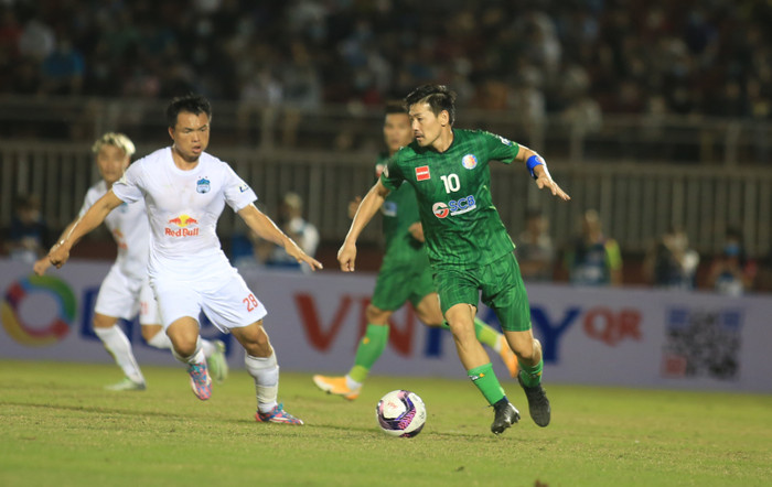 Nhiều đội không đồng ý với VPF về chuyện lùi V.League 2021 đến năm 2022, có đội ý kiến trao chức vô địch cho HAGL.