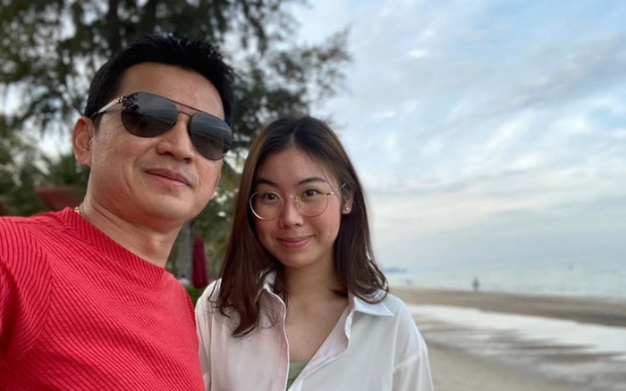 Kiatisak khoe nhan sắc con gái sinh nhật tuổi 18, gửi lời chúc chuẩn 'ông bố của gia đình' Ảnh 2