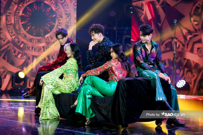 Nam ca sĩ cho rằng, việc muốn thay đổi phong cách âm nhạc hay không tùy thuộc vào người nghệ sĩ