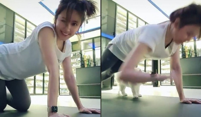 Hari Won thường xuyên livestream, đăng tải clip tập thể dục ở nhà.
