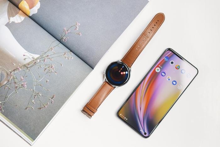 'Đập hộp' và trải nghiệm nhanh Huawei Watch 3: Thiết kế bóng bẩy, nhiều tính năng hay ho Ảnh 10