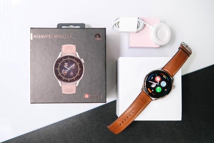 'Đập hộp' và trải nghiệm nhanh Huawei Watch 3: Thiết kế bóng bẩy, nhiều tính năng hay ho Ảnh 2