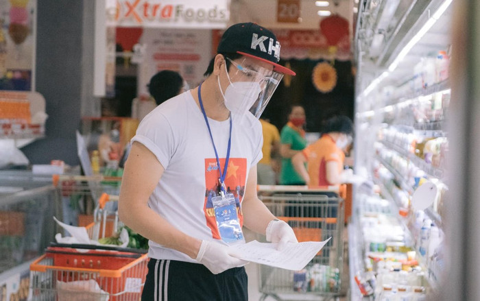 Nam diễn viên uất ức khi bị người dân trong khu cách ly 'mắng chửi xối xả' vì đi siêu thị mua nhầm đồ Ảnh 2