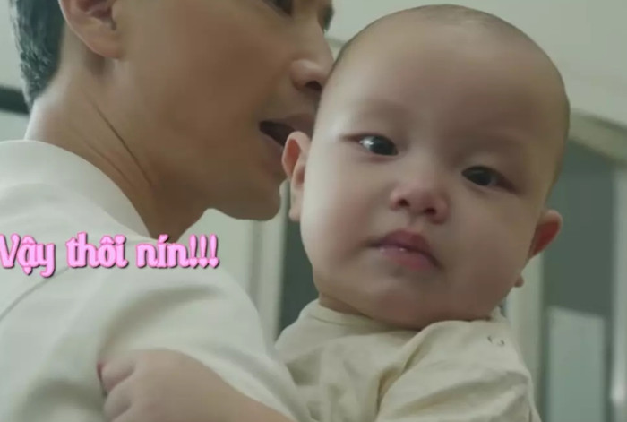 Sau đó liền thay đổi cảm xúc chỉ trong vài giây...