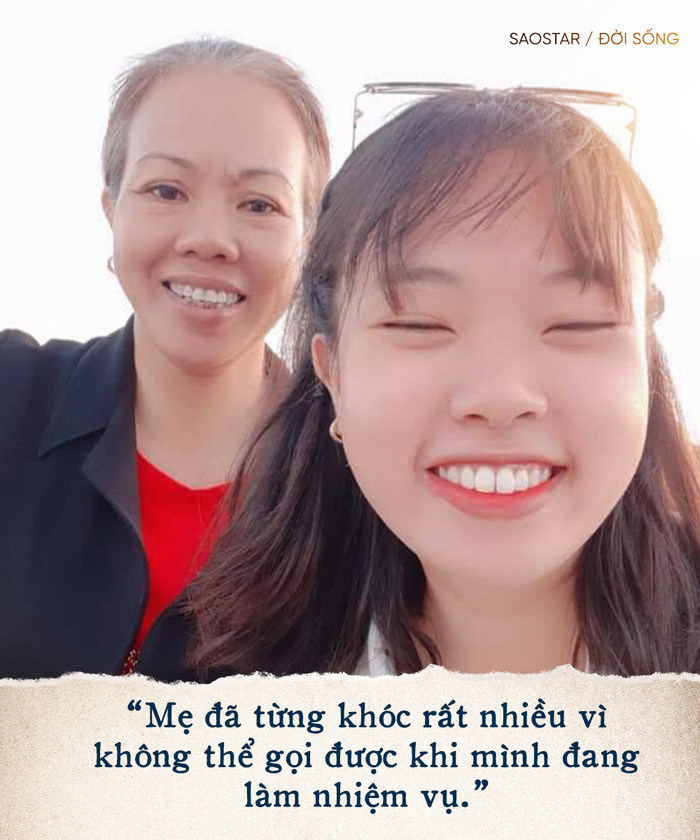 Nén nỗi đau mất ba, nữ sinh lên đường chống dịch: 'Có những đêm mẹ khóc hết nước mắt' Ảnh 7