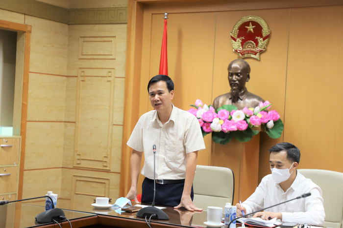 Thứ trưởng Bộ Khoa học và Công nghệ Bùi Thế Duy phát biểu tại cuộc họp.